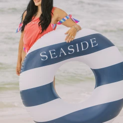 FLOATNAKED Seaside Luxury Pool Float