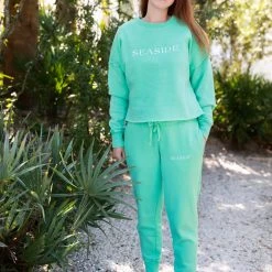 CHARLES RIVE Mint Seaside Cropped Sweatshirt